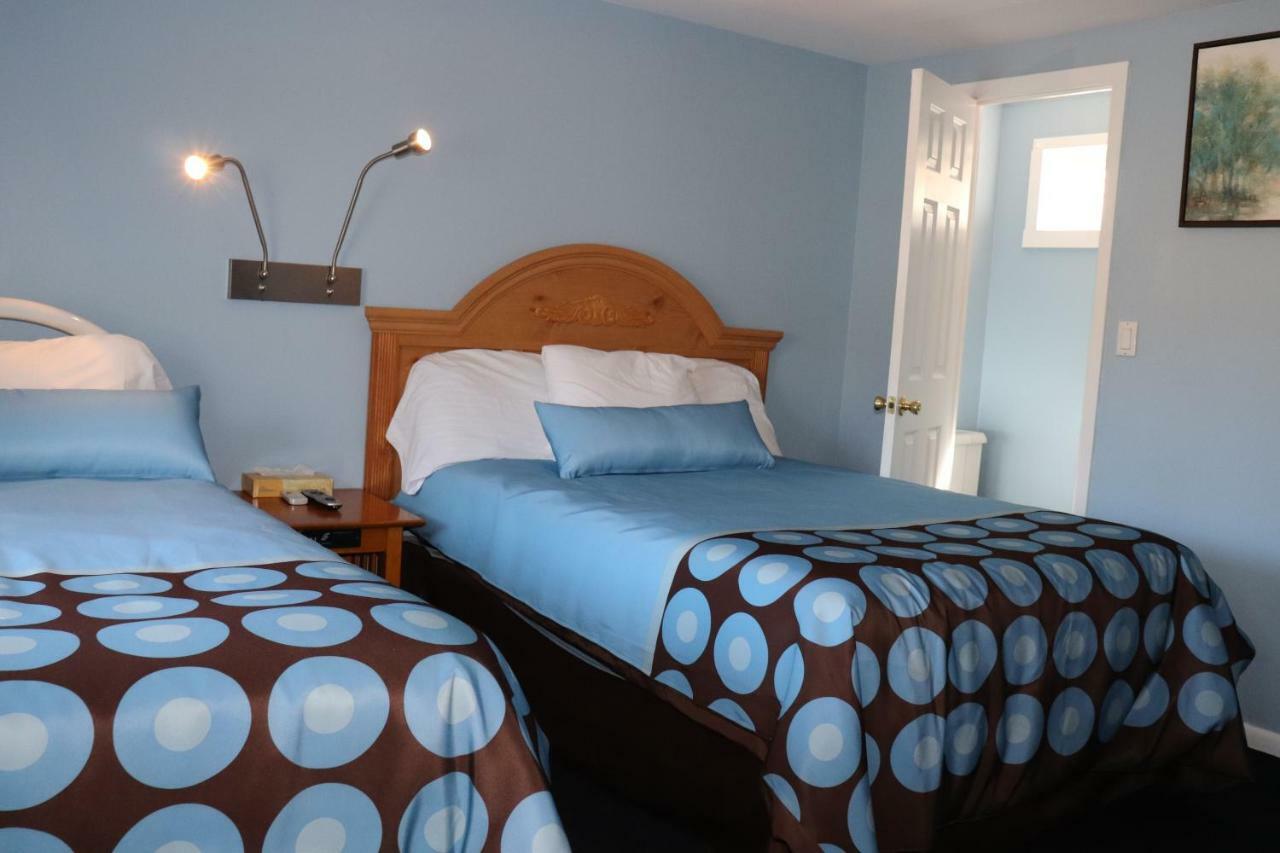 Hitching Post Country Motel Cornwall Exteriér fotografie