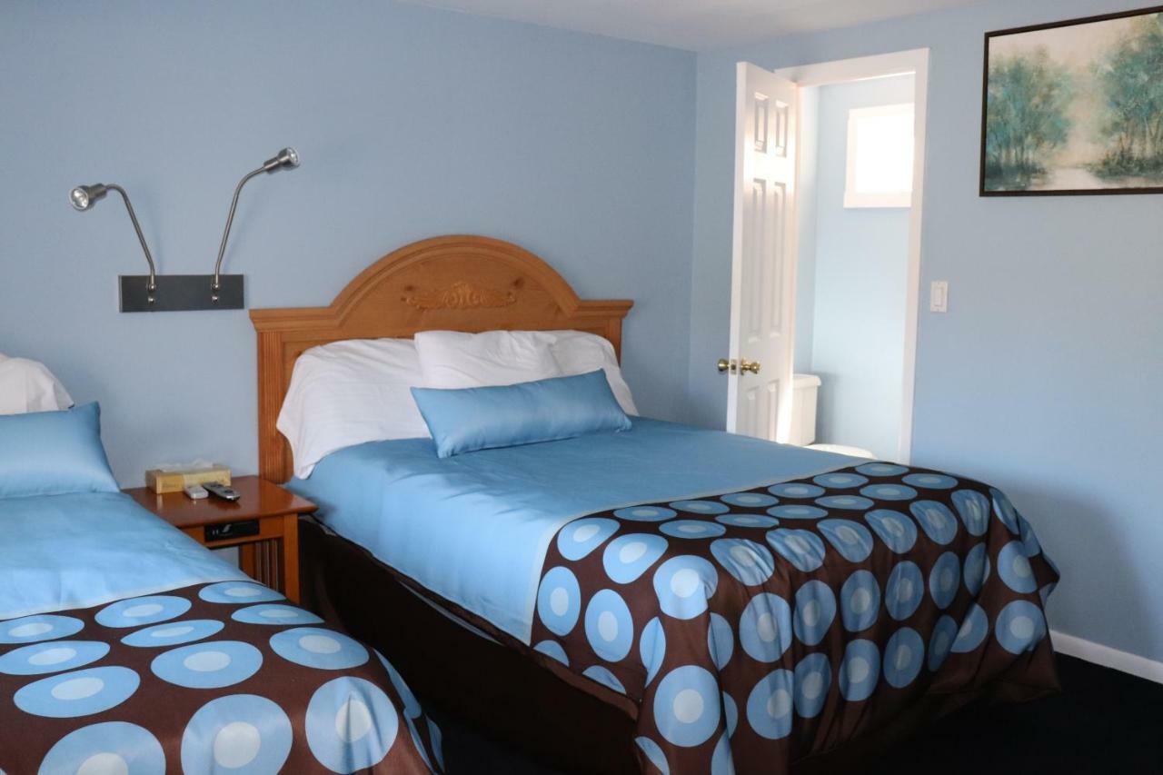 Hitching Post Country Motel Cornwall Exteriér fotografie