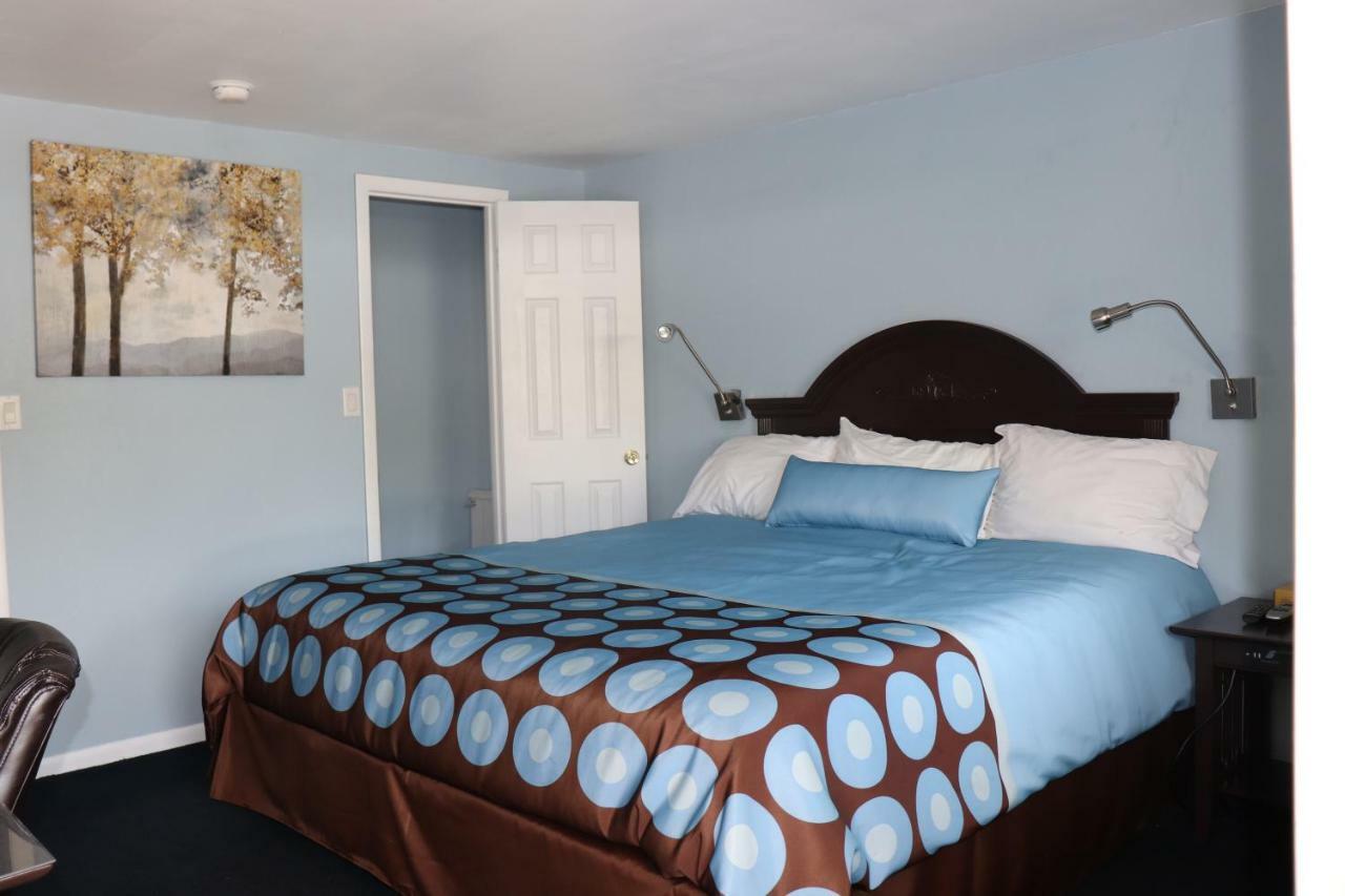 Hitching Post Country Motel Cornwall Exteriér fotografie