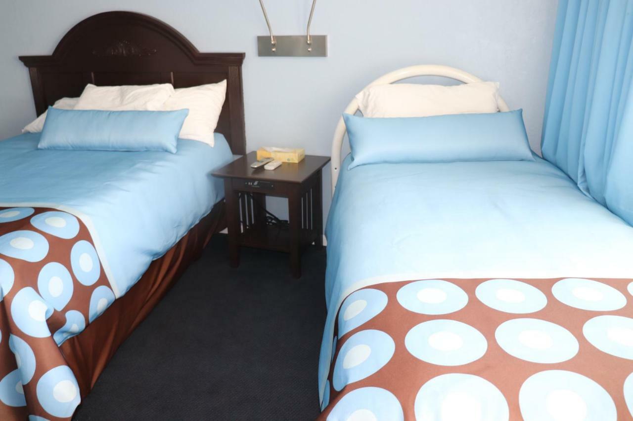 Hitching Post Country Motel Cornwall Exteriér fotografie