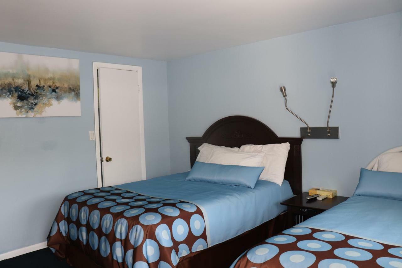 Hitching Post Country Motel Cornwall Exteriér fotografie