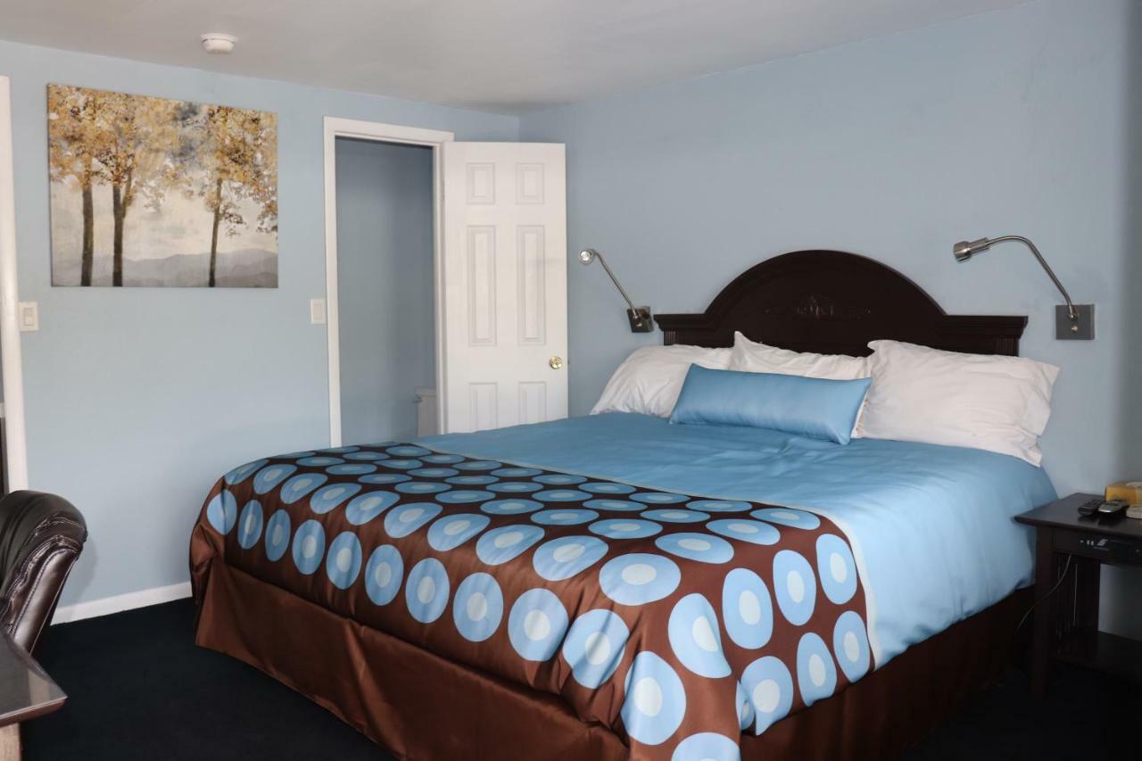 Hitching Post Country Motel Cornwall Exteriér fotografie